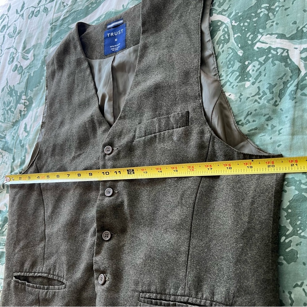 Forest Green Vest - Picture 9 of 13